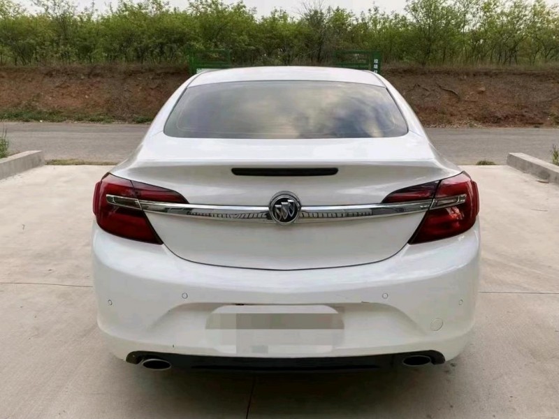 青岛16年别克君威6