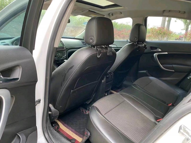 青岛16年别克君威1