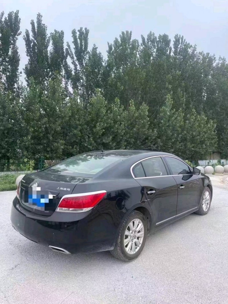 枣庄13年别克君越2