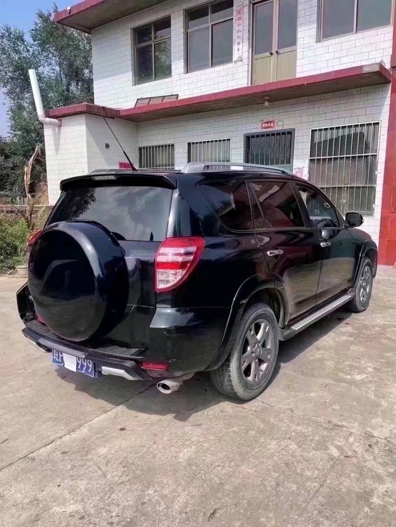 邯郸13年丰田RAV44