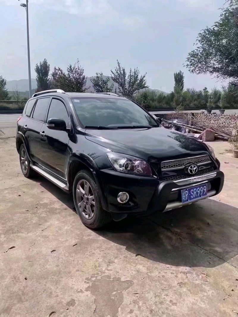 邯郸13年丰田RAV41