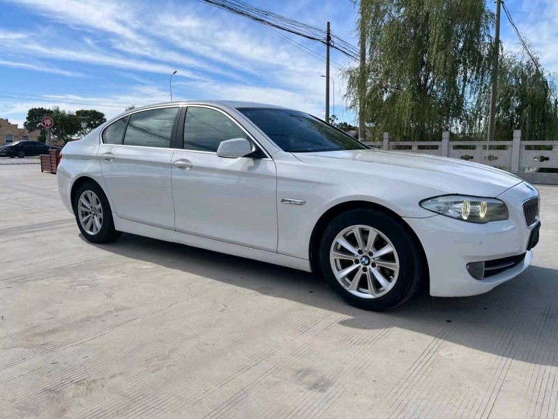 盐城12年宝马5系3