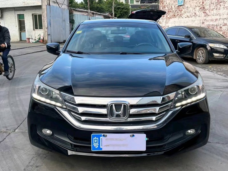 广州15年本田雅阁1