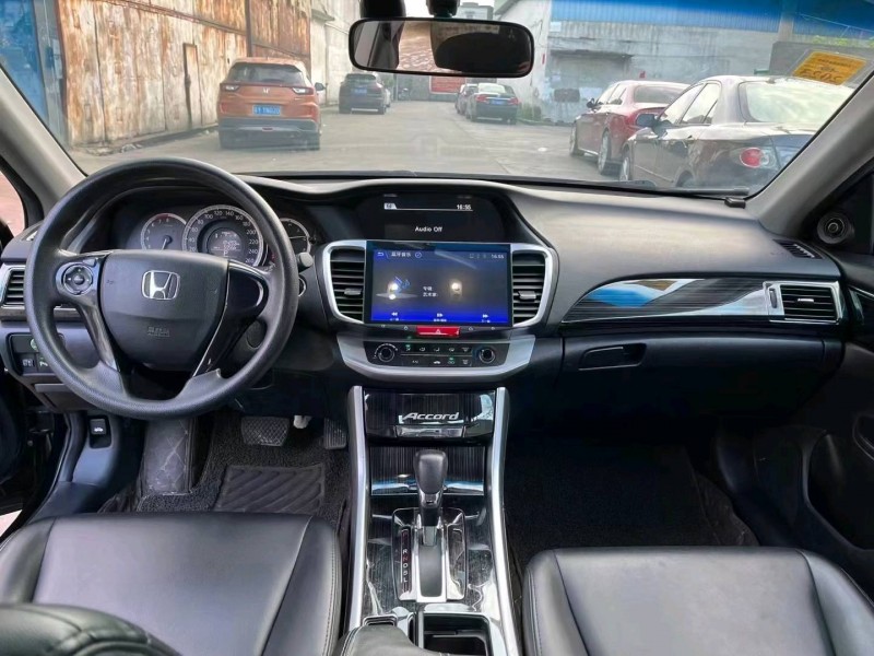 广州15年本田雅阁4