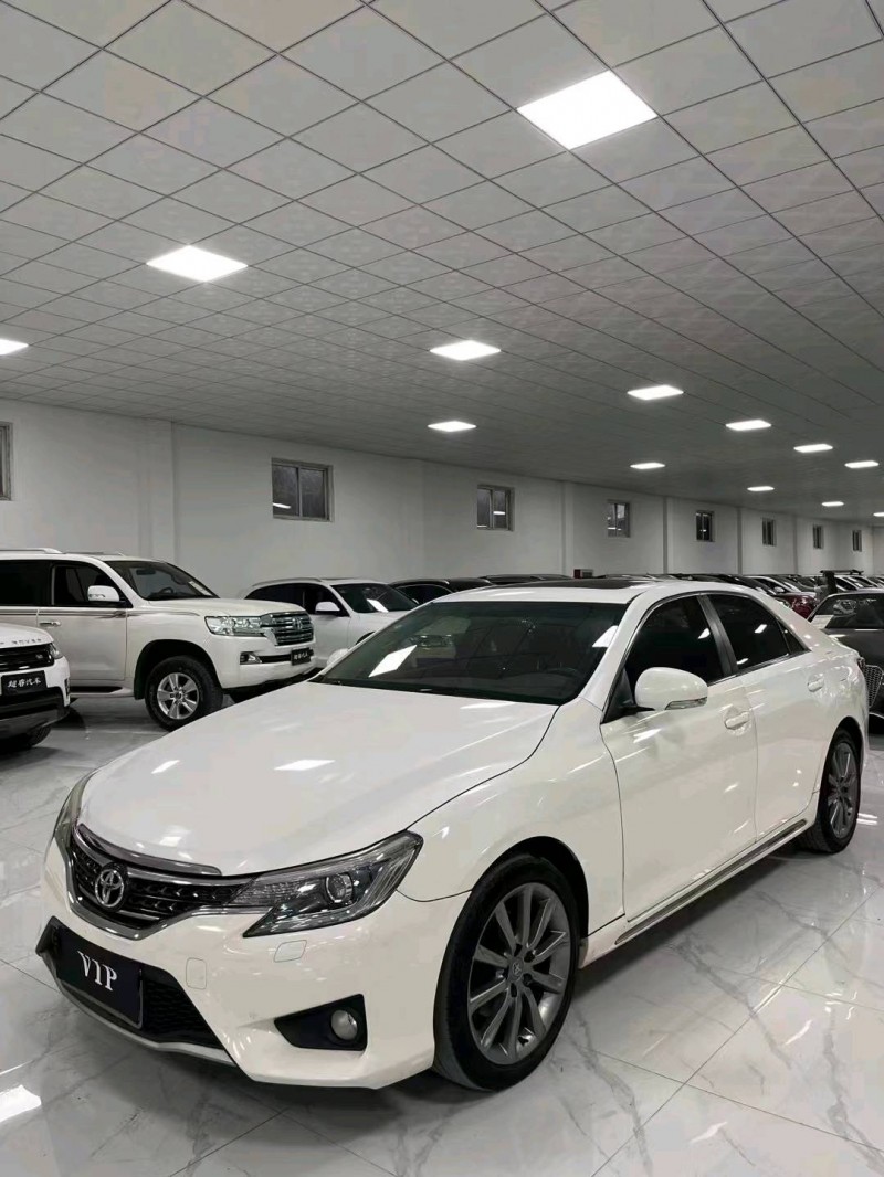 廊坊15年丰田锐志2