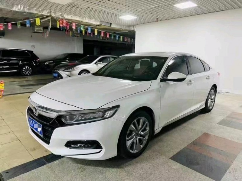 广州18年本田雅阁2