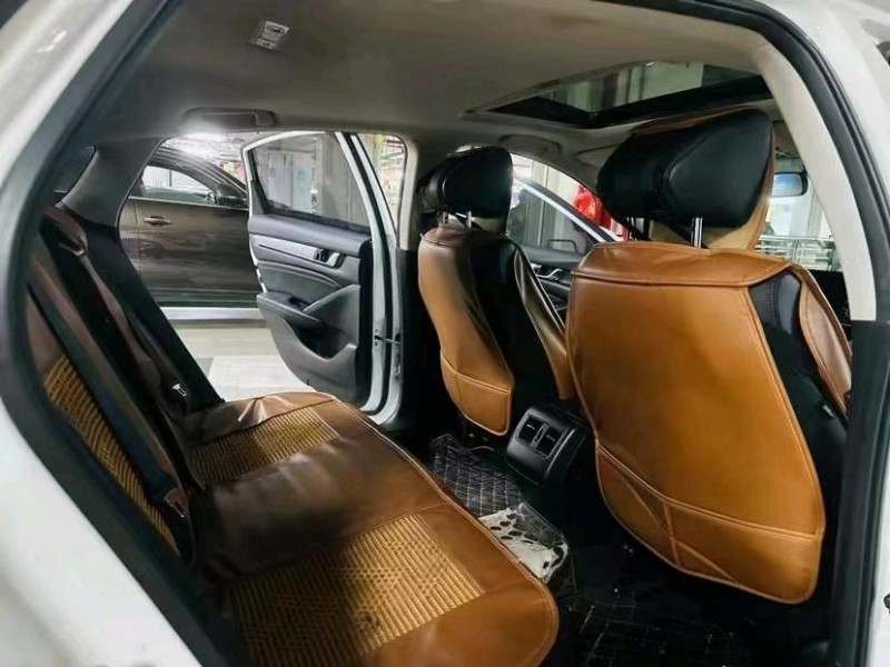 广州18年本田雅阁6