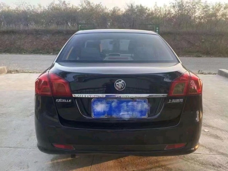 青岛15年别克凯越6