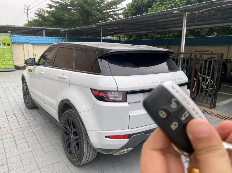 广州16年路虎极光3