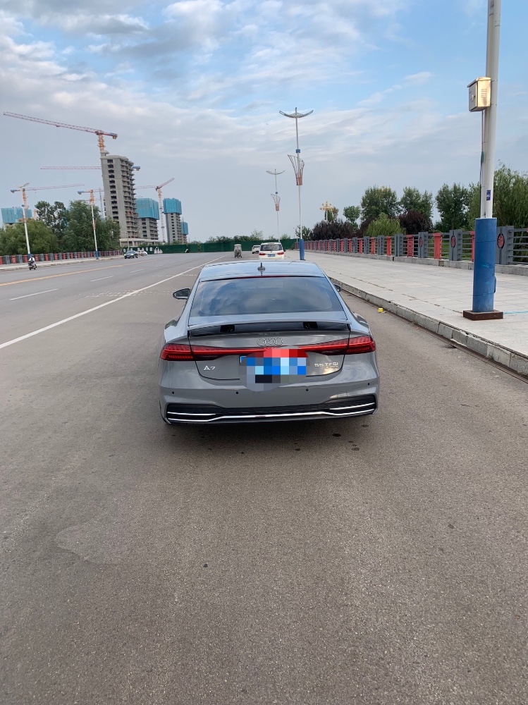 济南19年奥迪A7L5