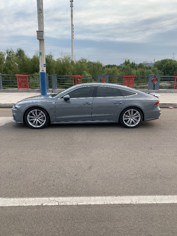 济南19年奥迪A7L1