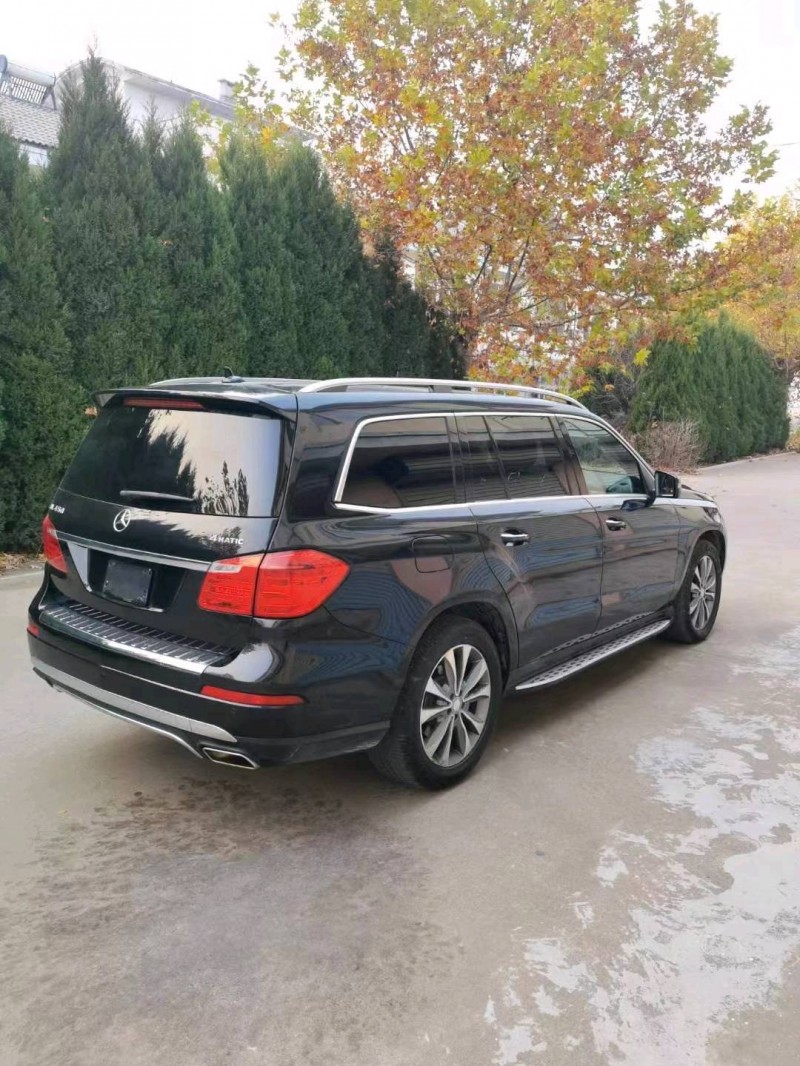 枣庄17年奔驰GL7