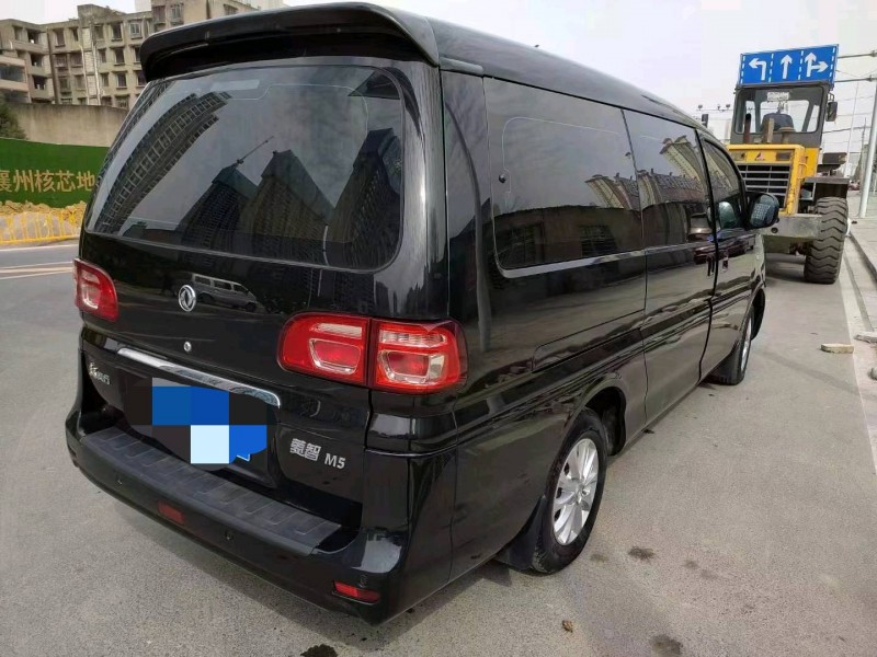 北京19年东风菱智2