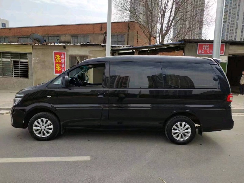 北京19年东风菱智8