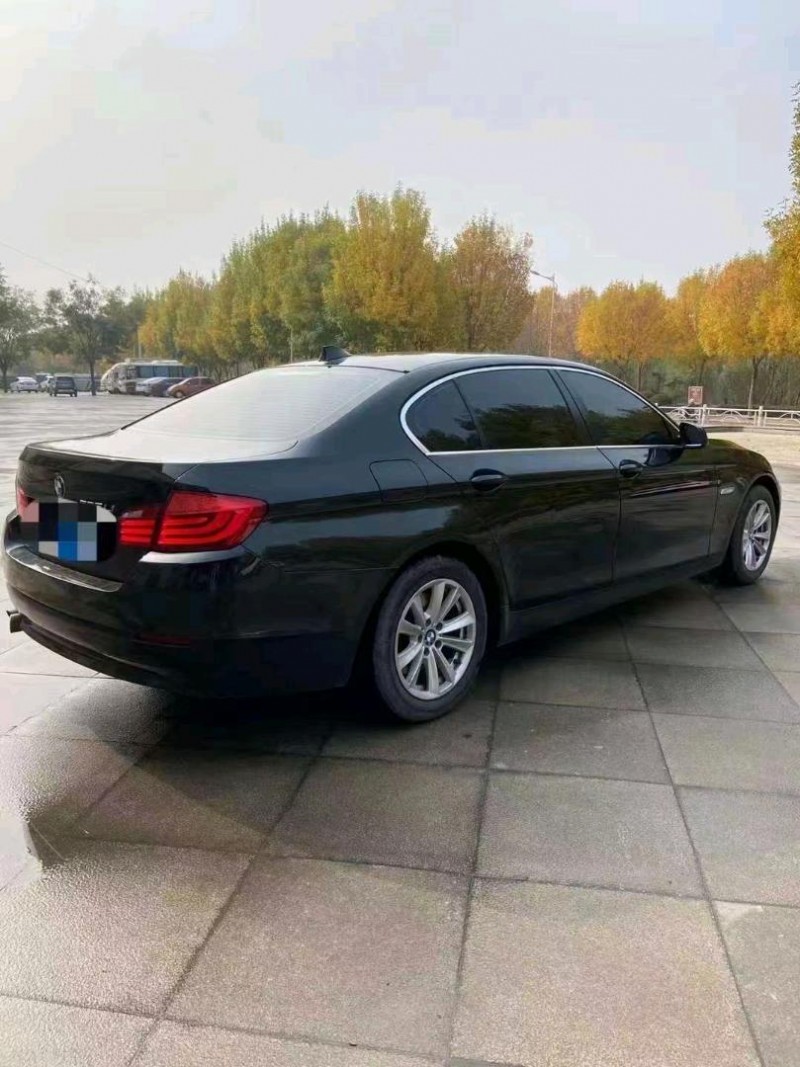 北京12年宝马5系8