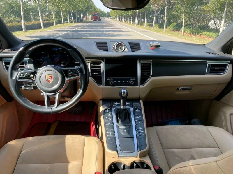 徐州17年保时捷Macan5