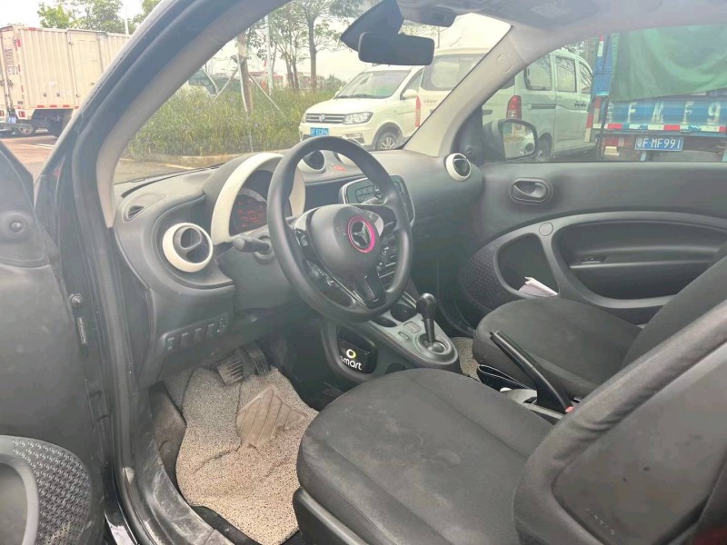 东莞17年奔驰smart4