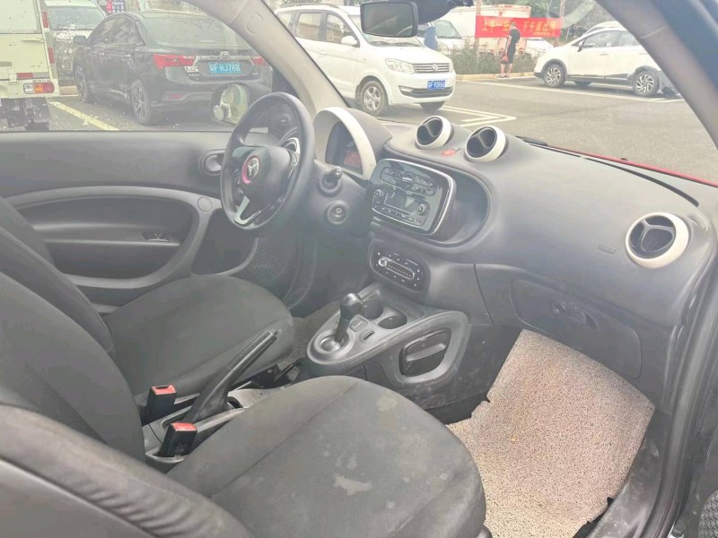 东莞17年奔驰smart6