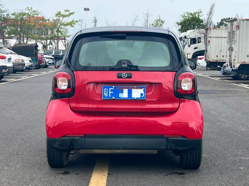 东莞17年奔驰smart9