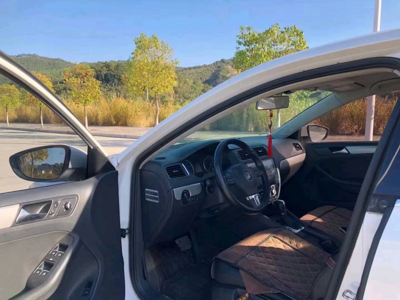 邯郸14年大众速腾8