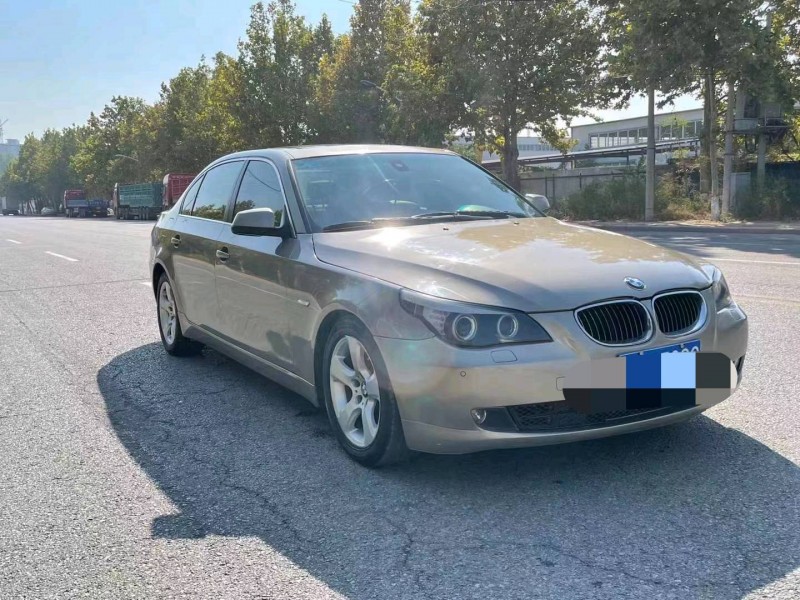 保定10年宝马5系2