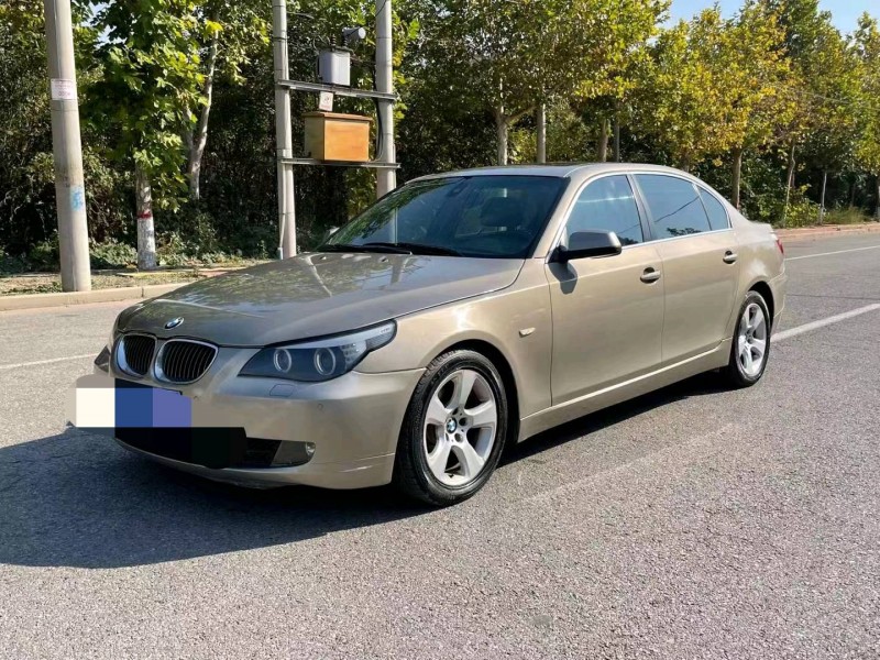 保定10年宝马5系3