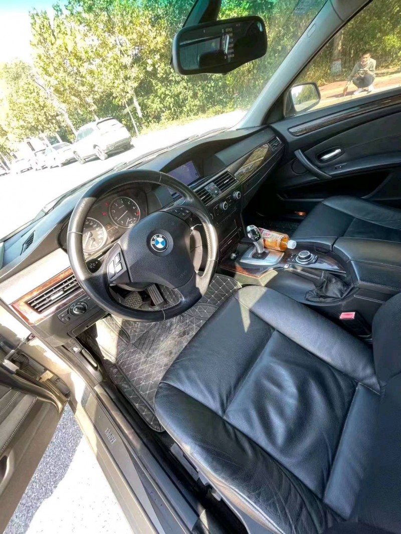 保定10年宝马5系7