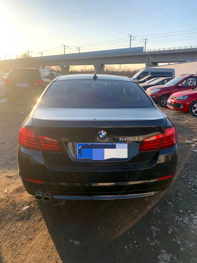 保定11年宝马5系9