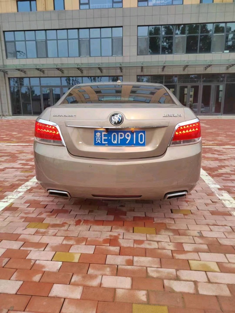 东营13年别克君越8