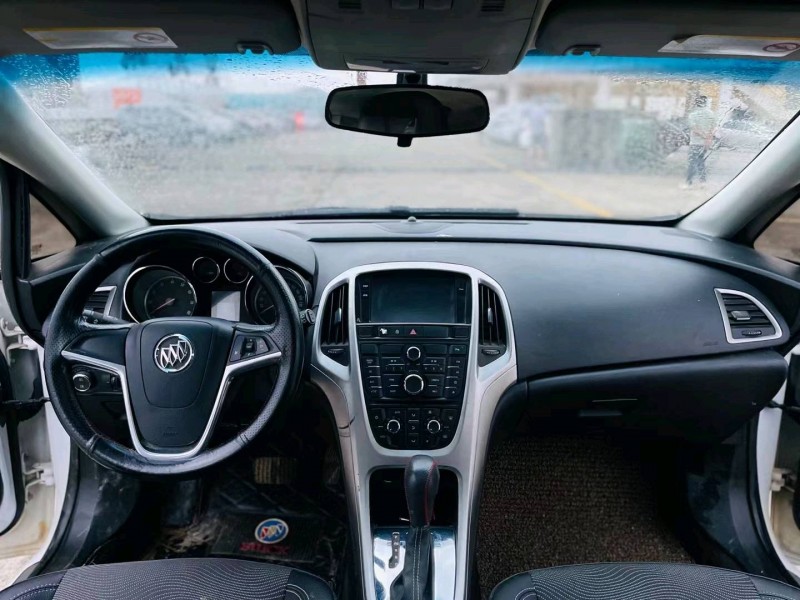 东莞13年别克英朗5