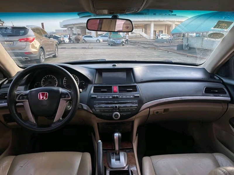 东莞10年本田雅阁5
