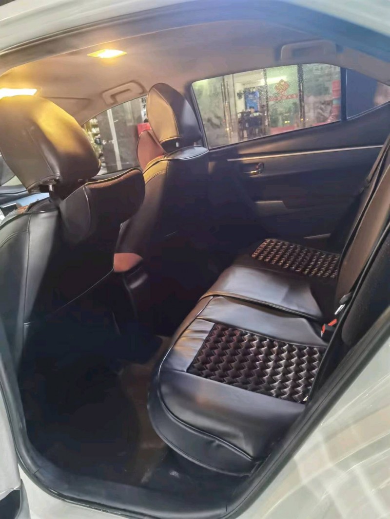 邯郸18年丰田雷凌8