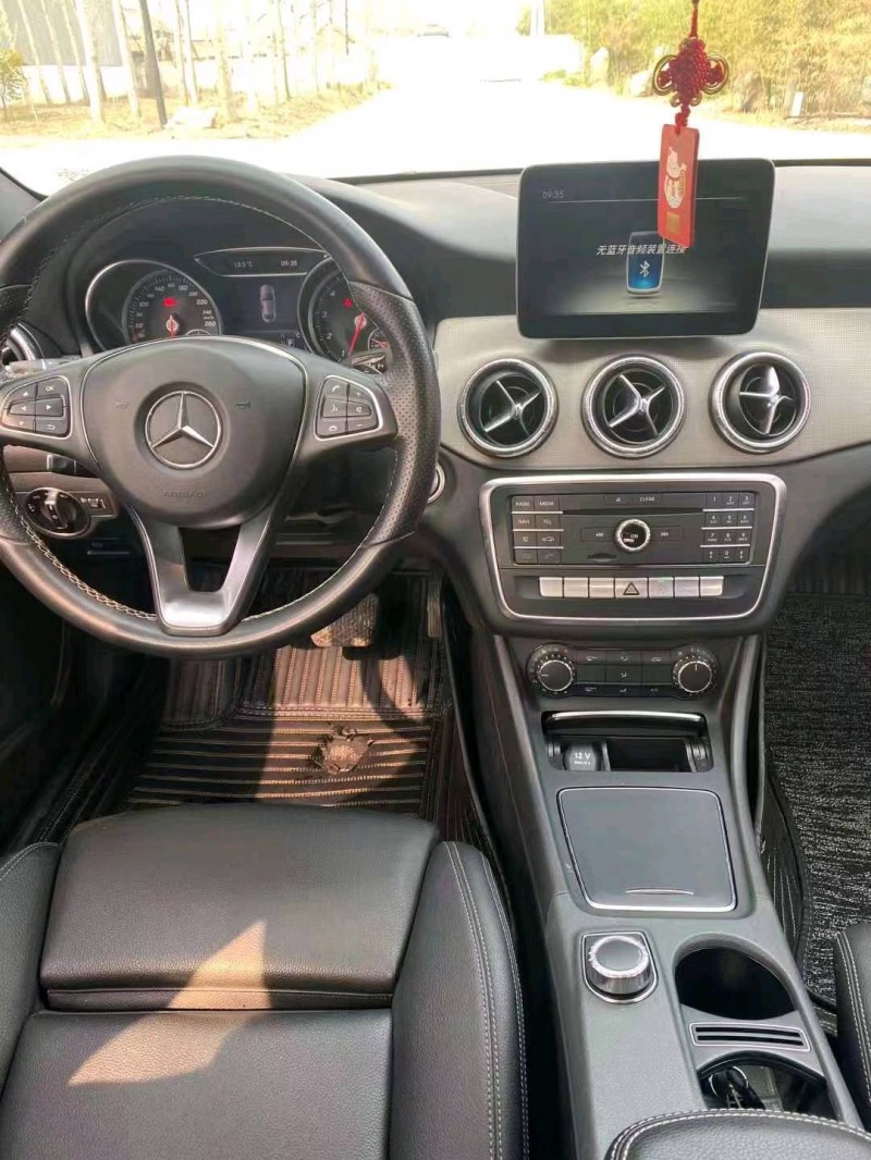 聊城18年奔驰CLA5