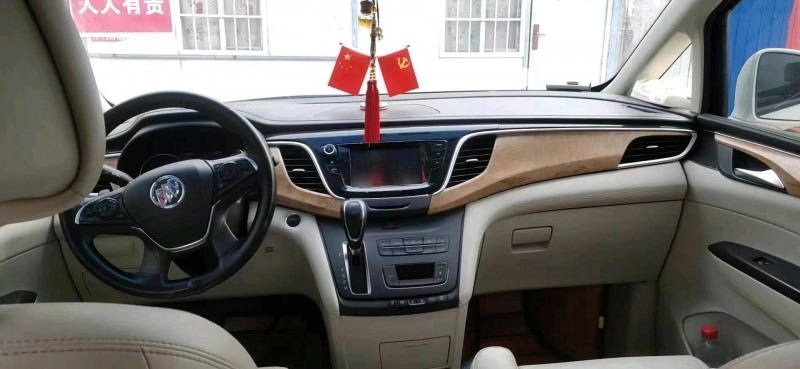 石家庄19年别克GL84