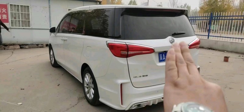 石家庄19年别克GL87