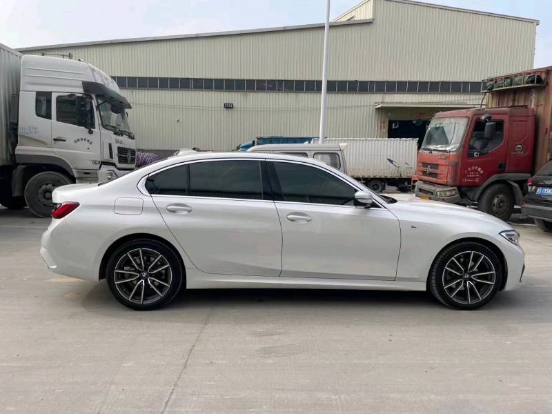 东莞22年宝马3系7