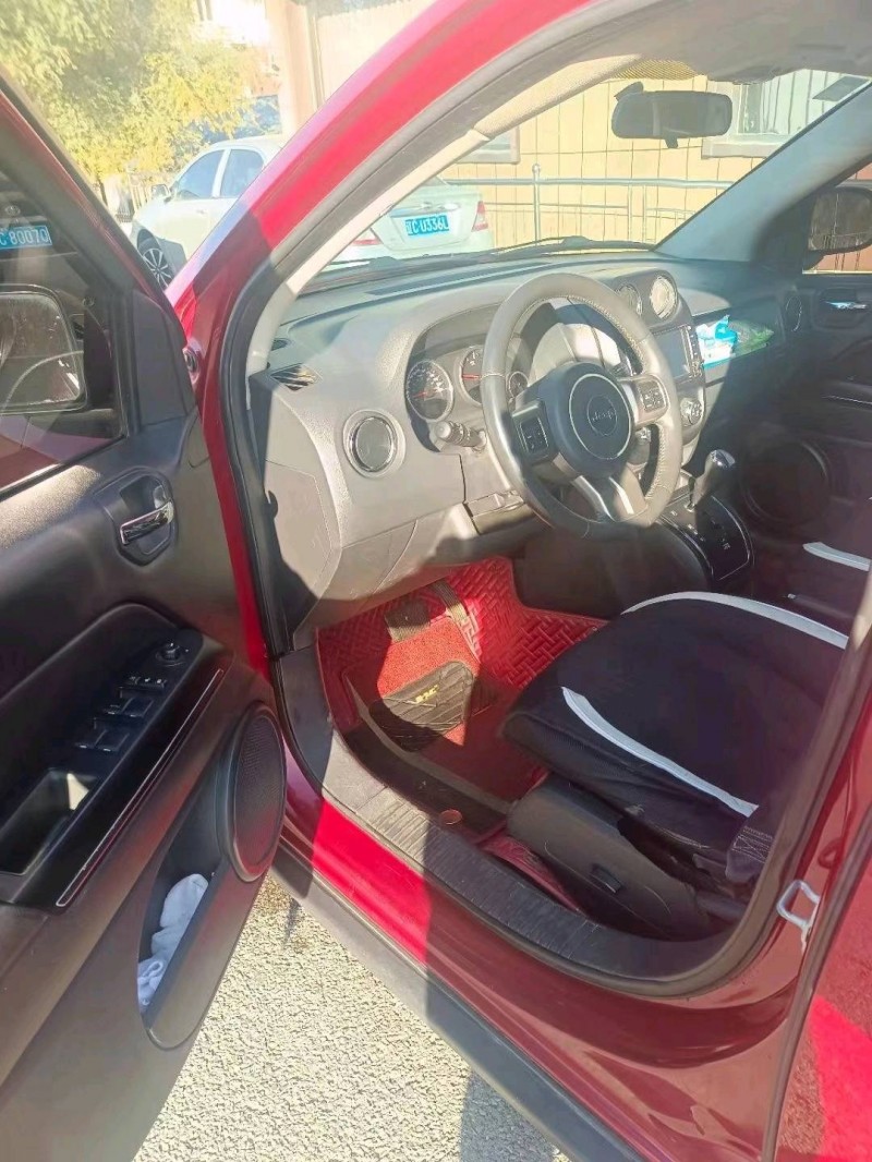 沈阳12年Jeep指南者9