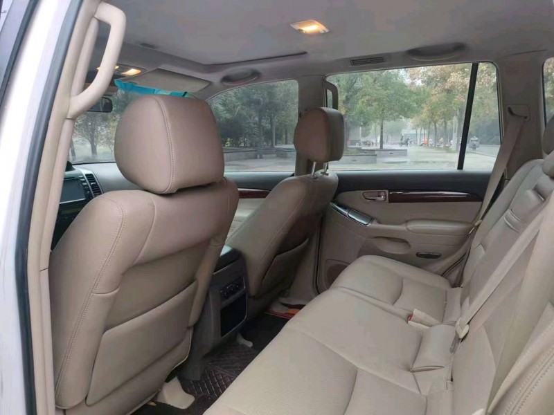 济宁08年丰田普拉多6