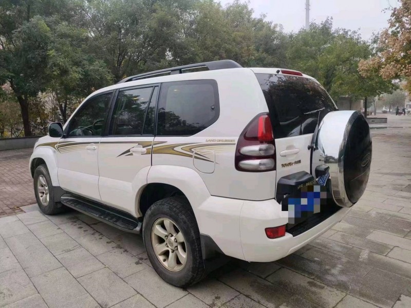 济宁08年丰田普拉多8