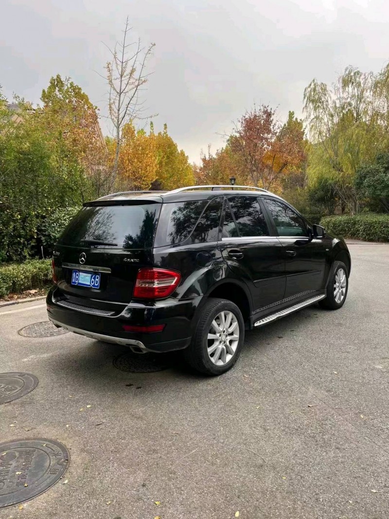 东营11年奔驰ML4