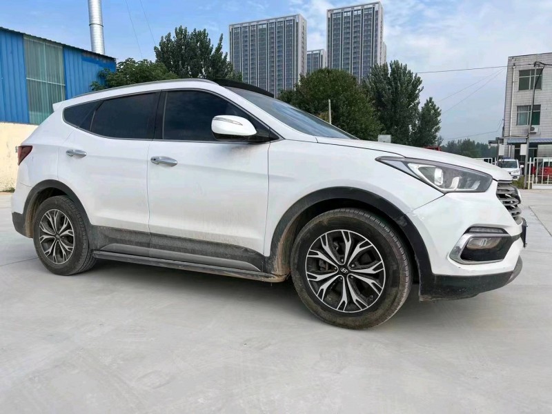 枣庄17年现代新胜达8