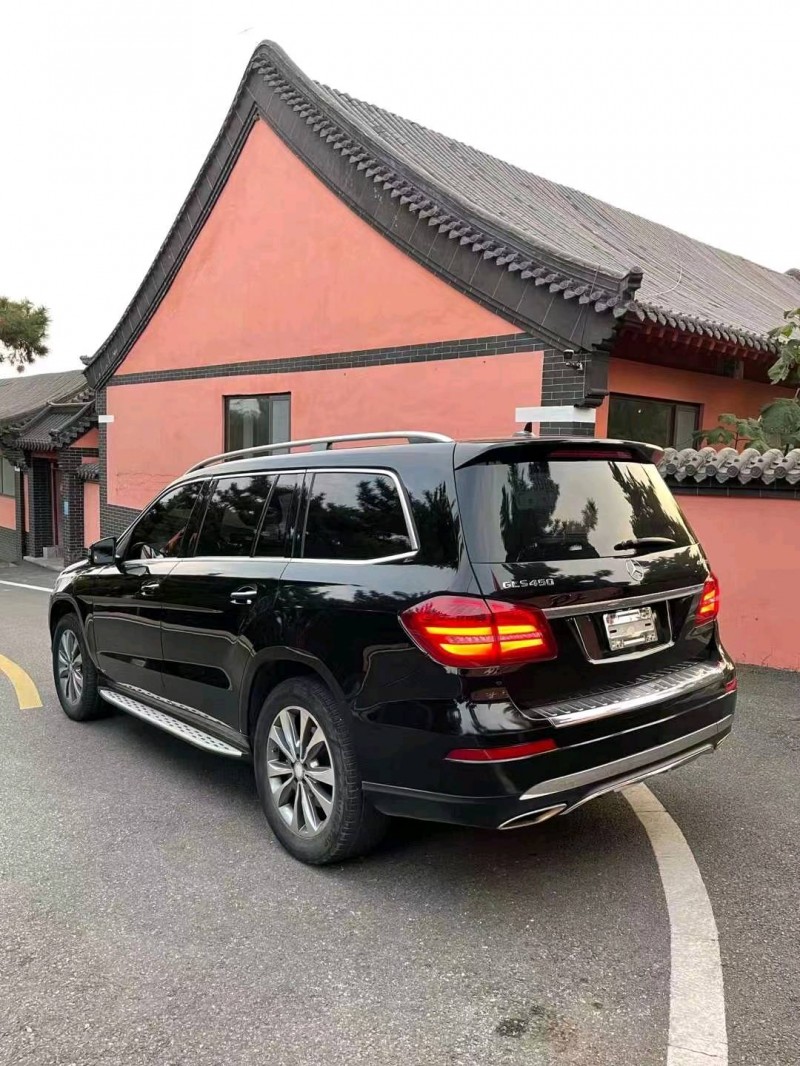 青岛17年奔驰GLS2