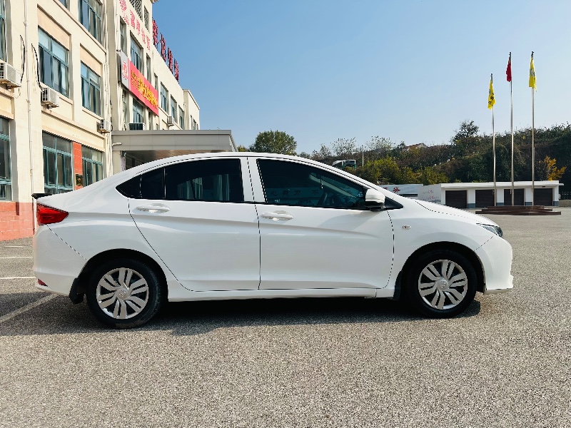 烟台16年本田锋范2