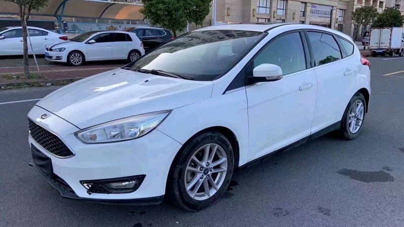 杭州16年福特福克斯8