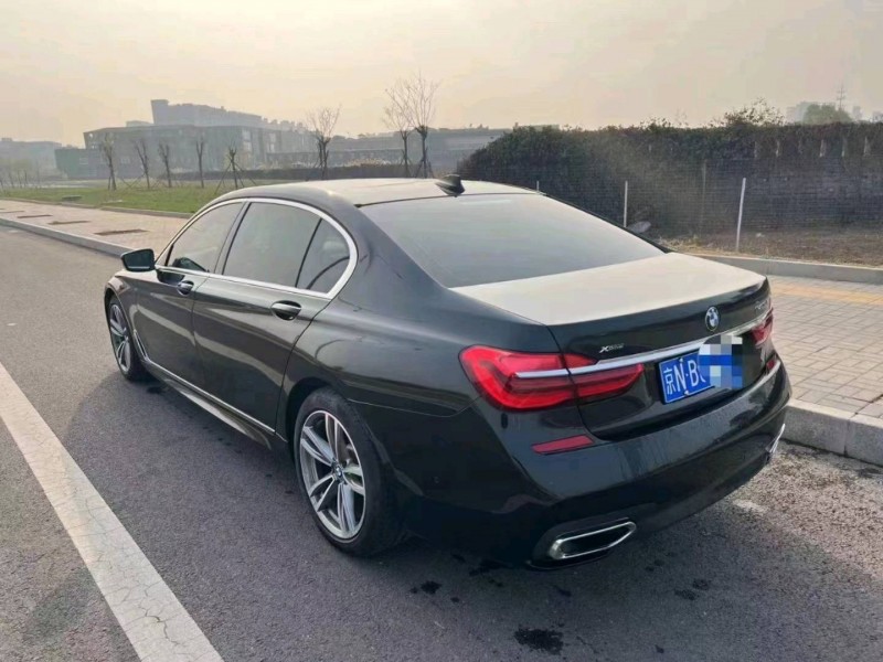 北京18年宝马7系4