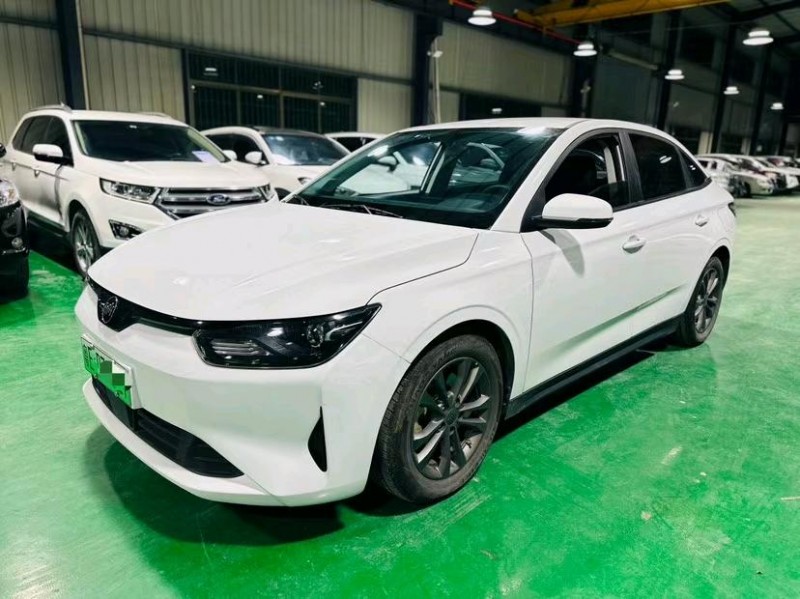 东莞22年威马汽车E53