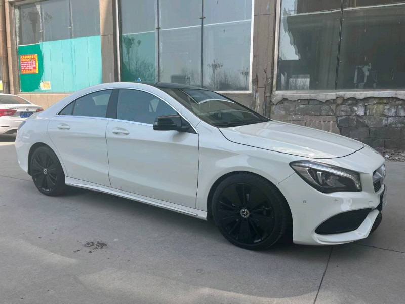 徐州17年奔驰CLA3