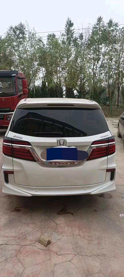 北京17年本田艾力绅3