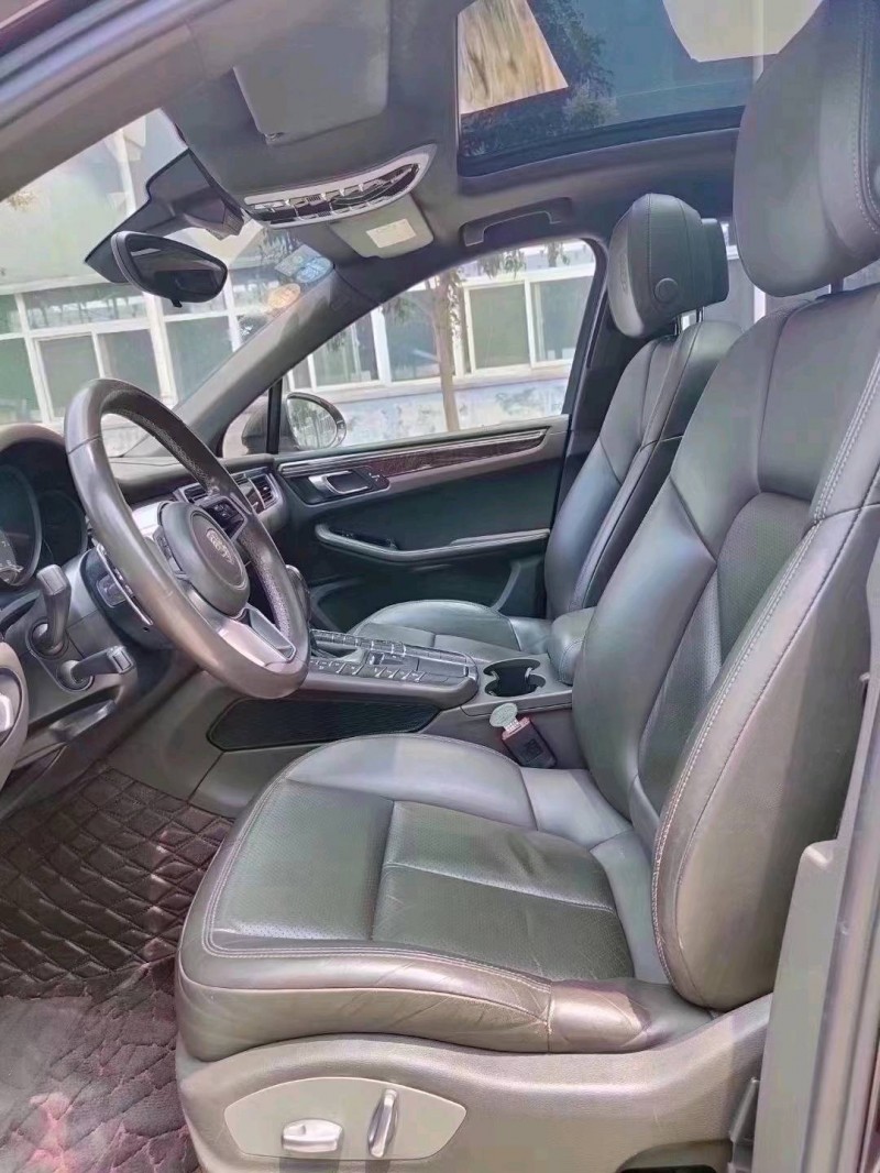 北京15年保时捷Macan8