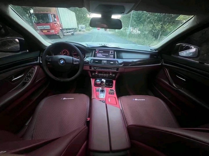 北京13年宝马5系8